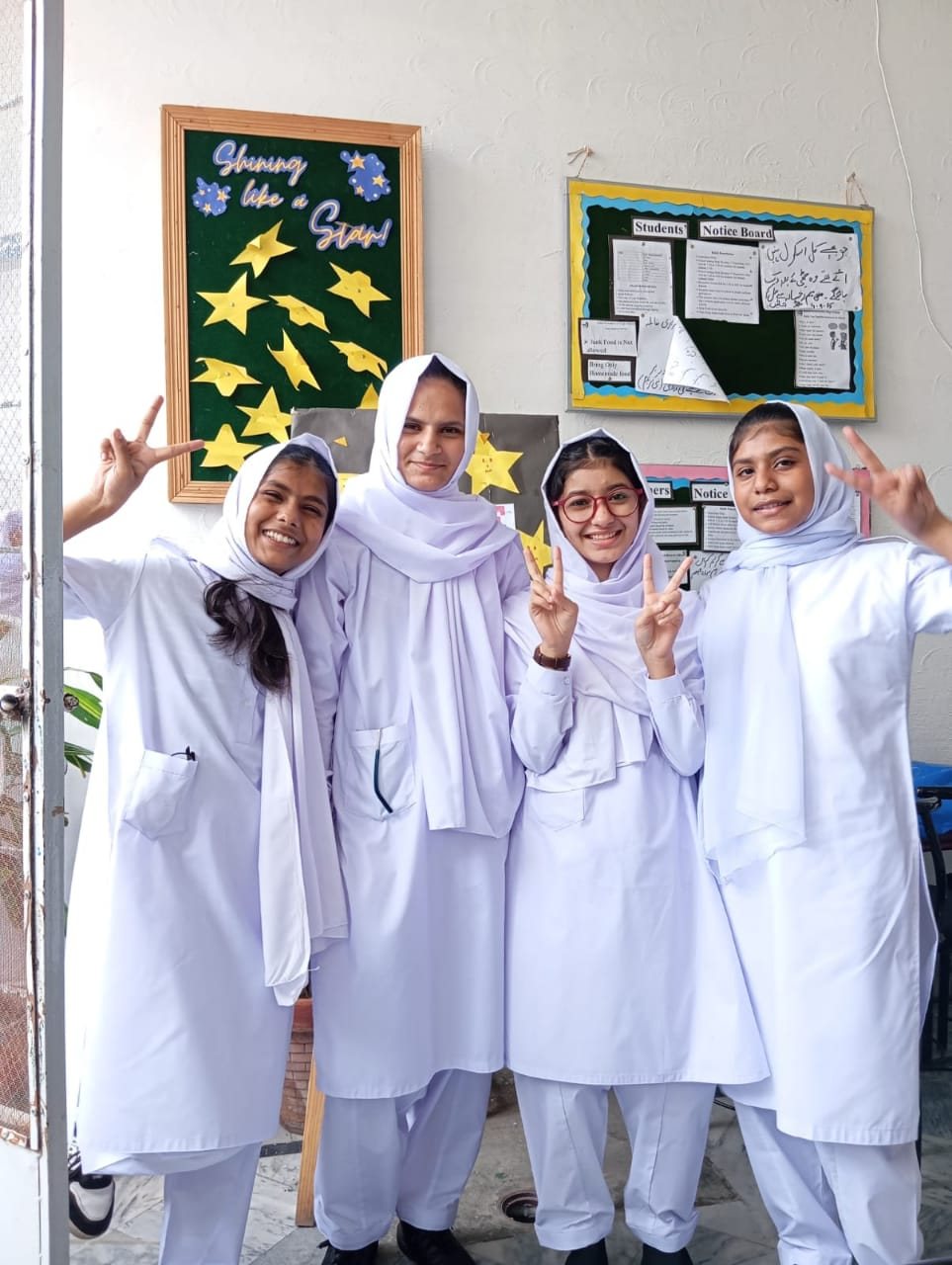 Students at Rukh Foundation School, Johar Town